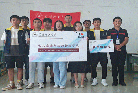 0CF73EDD9F7C91F722622E0895F2DCDB