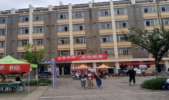 F10A2859C675F78672BBAC227BC06AB2